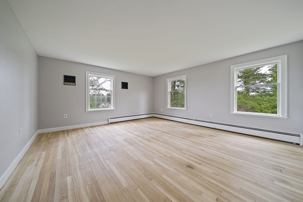 8 Conway Lane Property Photo 21