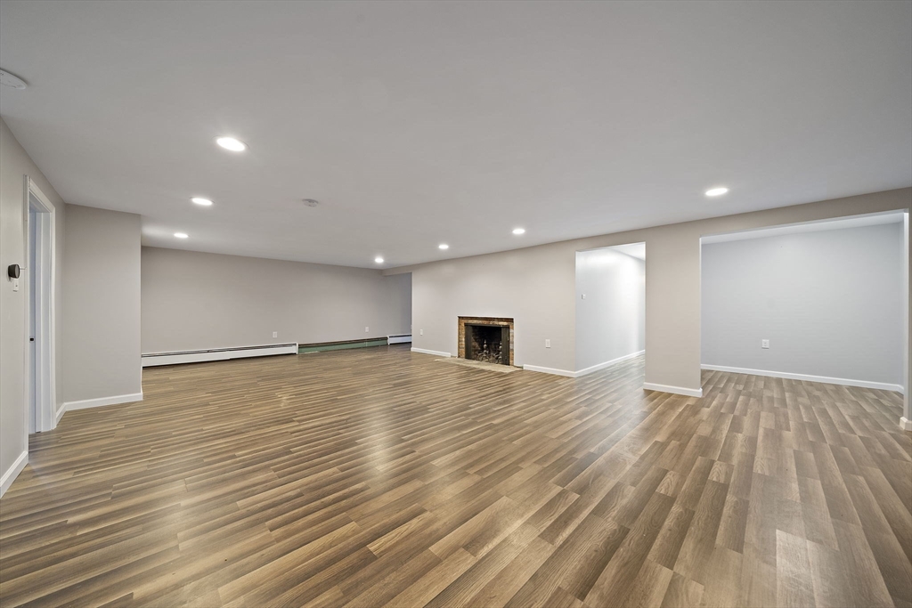8 Conway Lane Property Photo 26