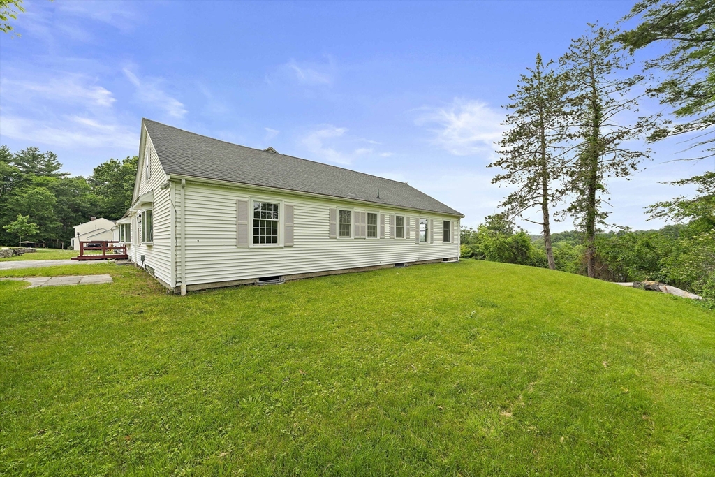 8 Conway Lane Property Photo 37