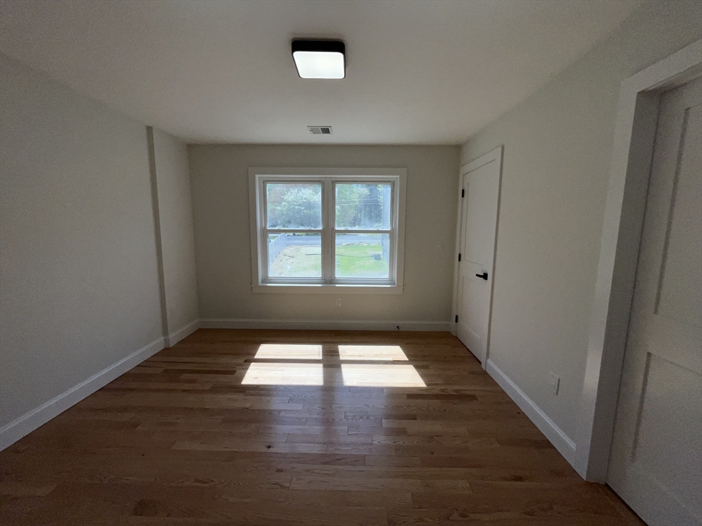 272 S Main St Property Photo 25