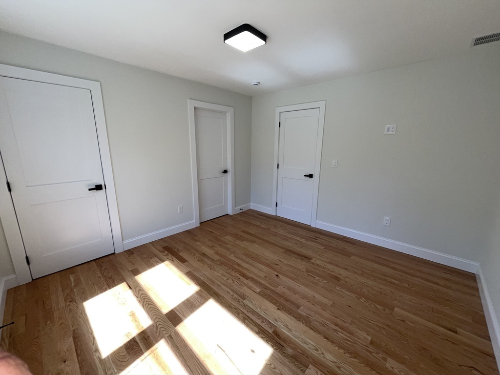 272 S Main St Property Photo 27