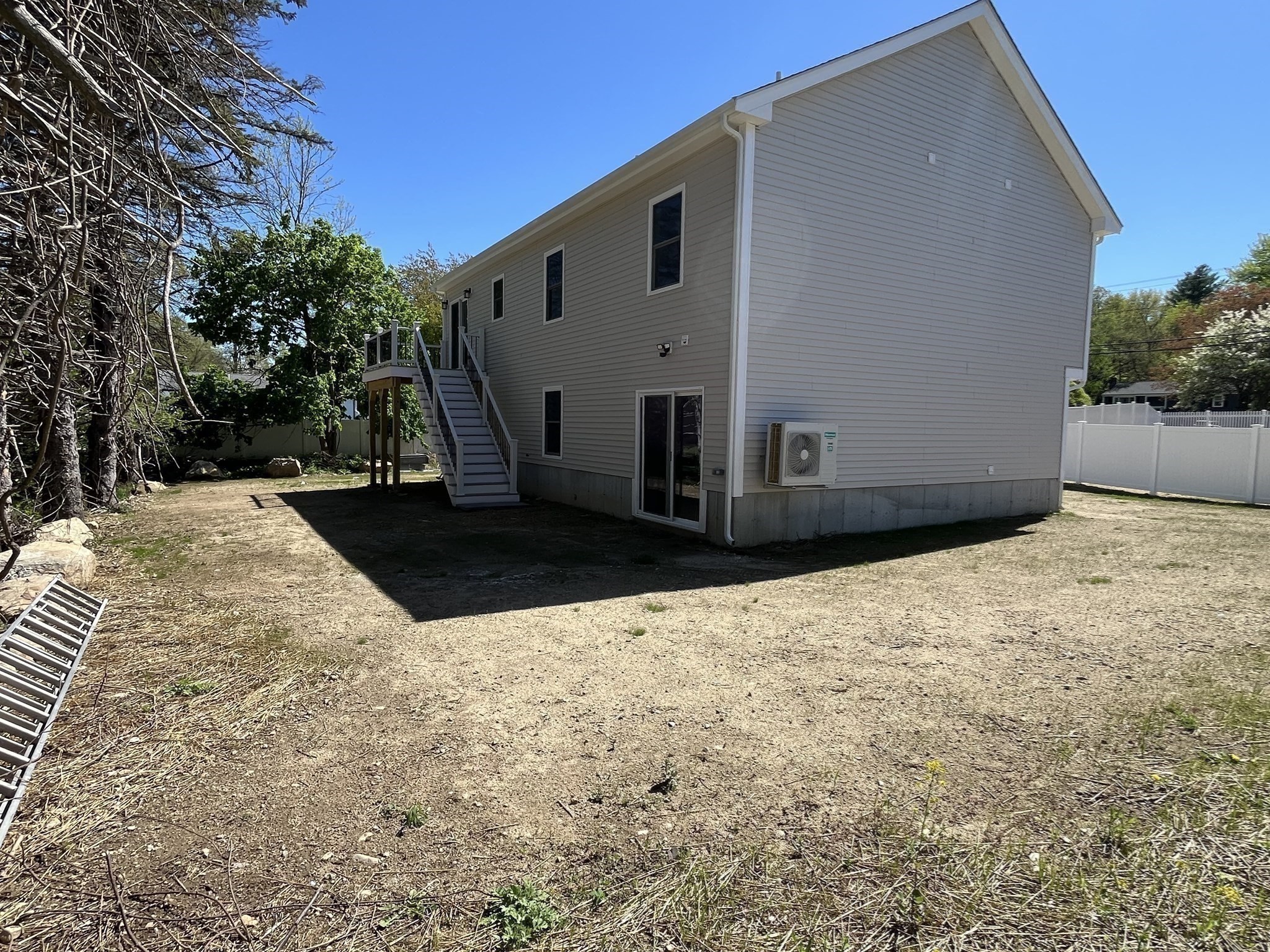 272 S Main St Property Photo 42