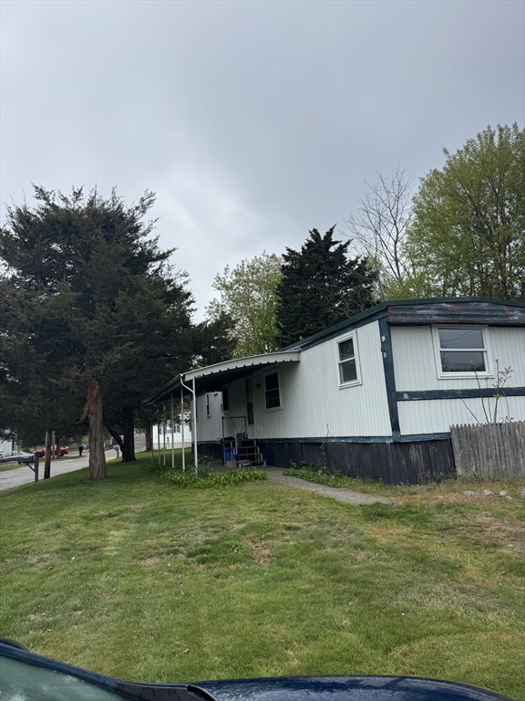 301 Bulgarmarsh Rd Property Photo 2