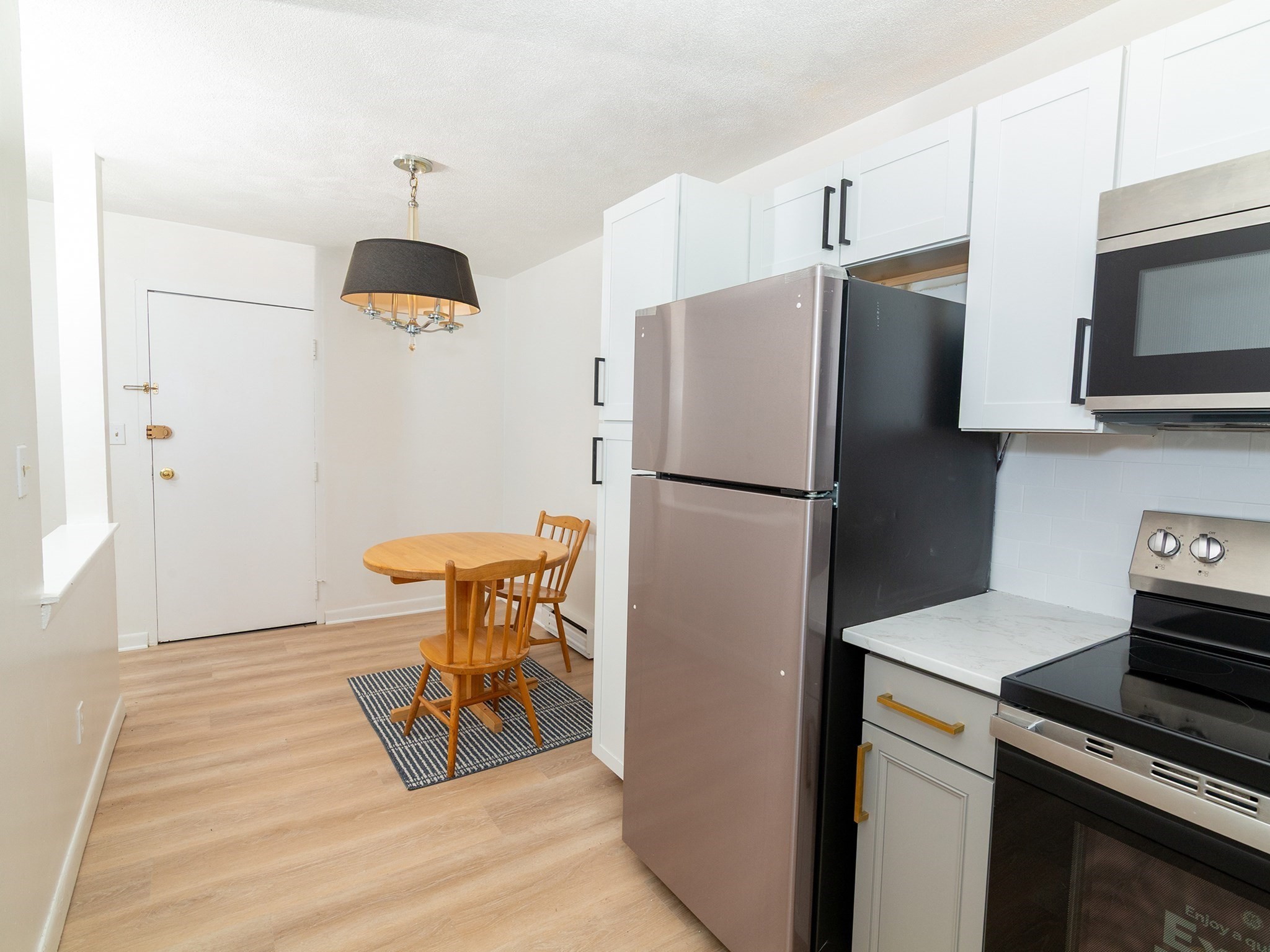 137 Winthrop St # 12a Property Photo 2