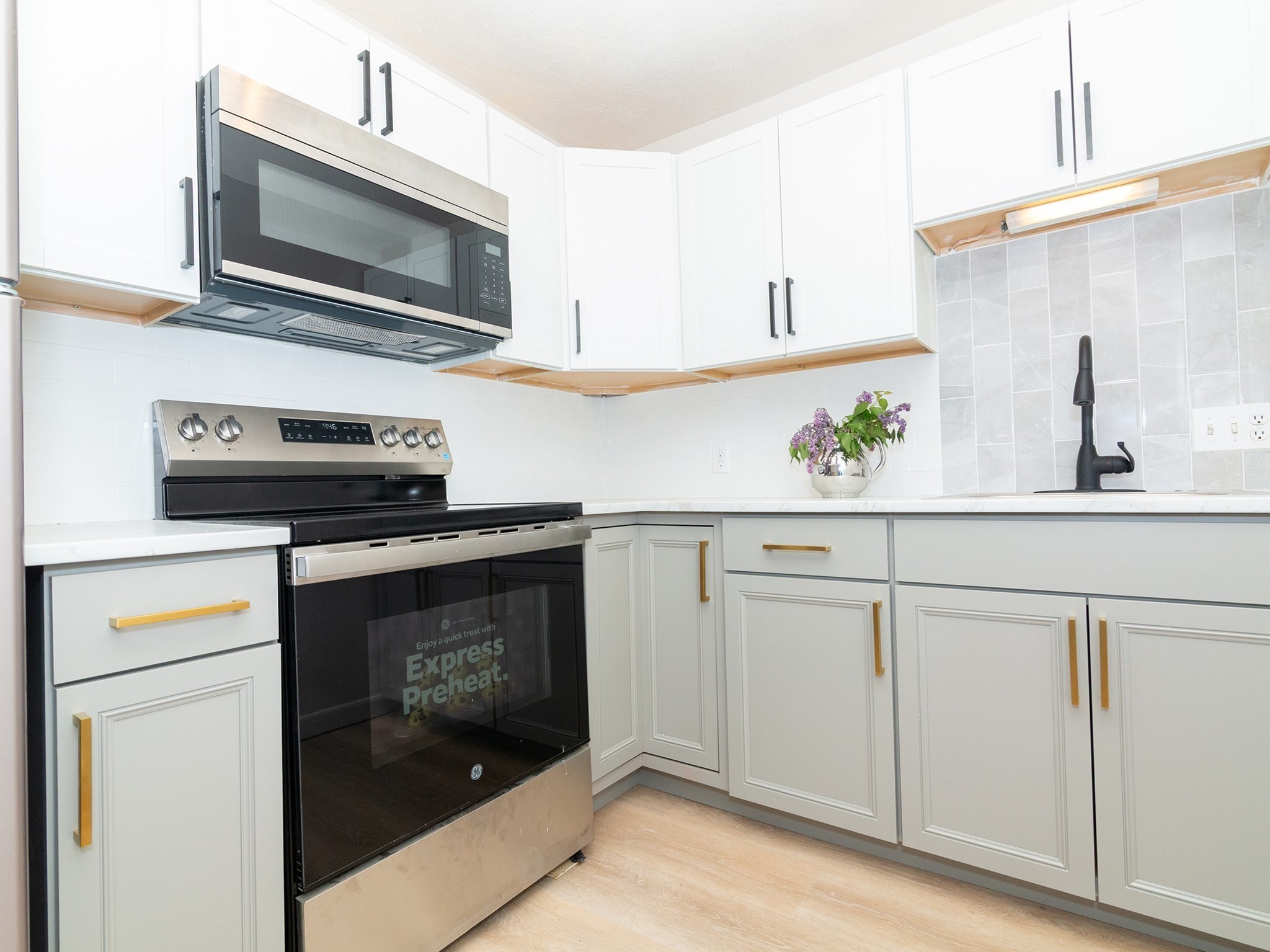 137 Winthrop St # 12a Property Photo 3