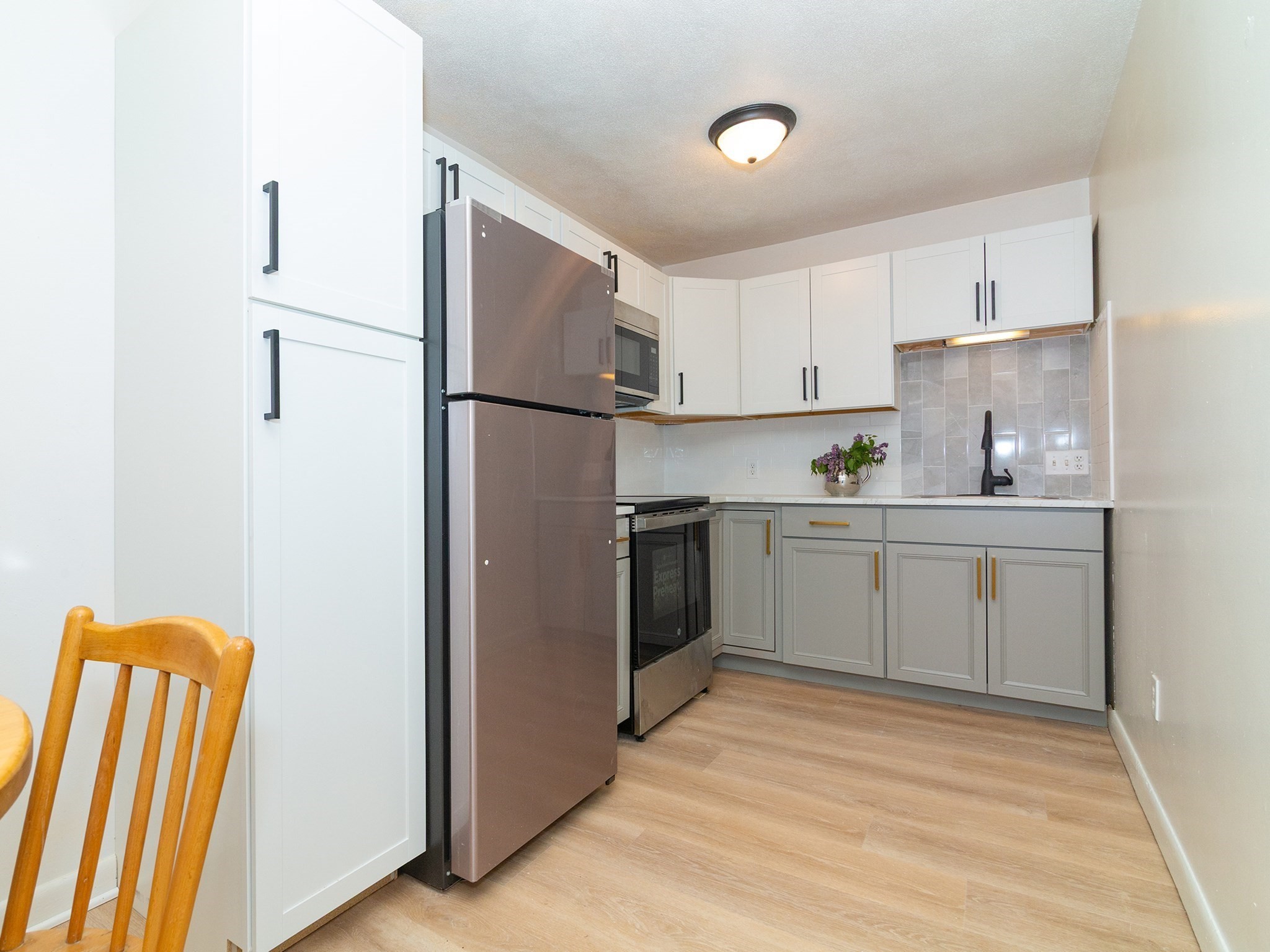 137 Winthrop St # 12a Property Photo 5