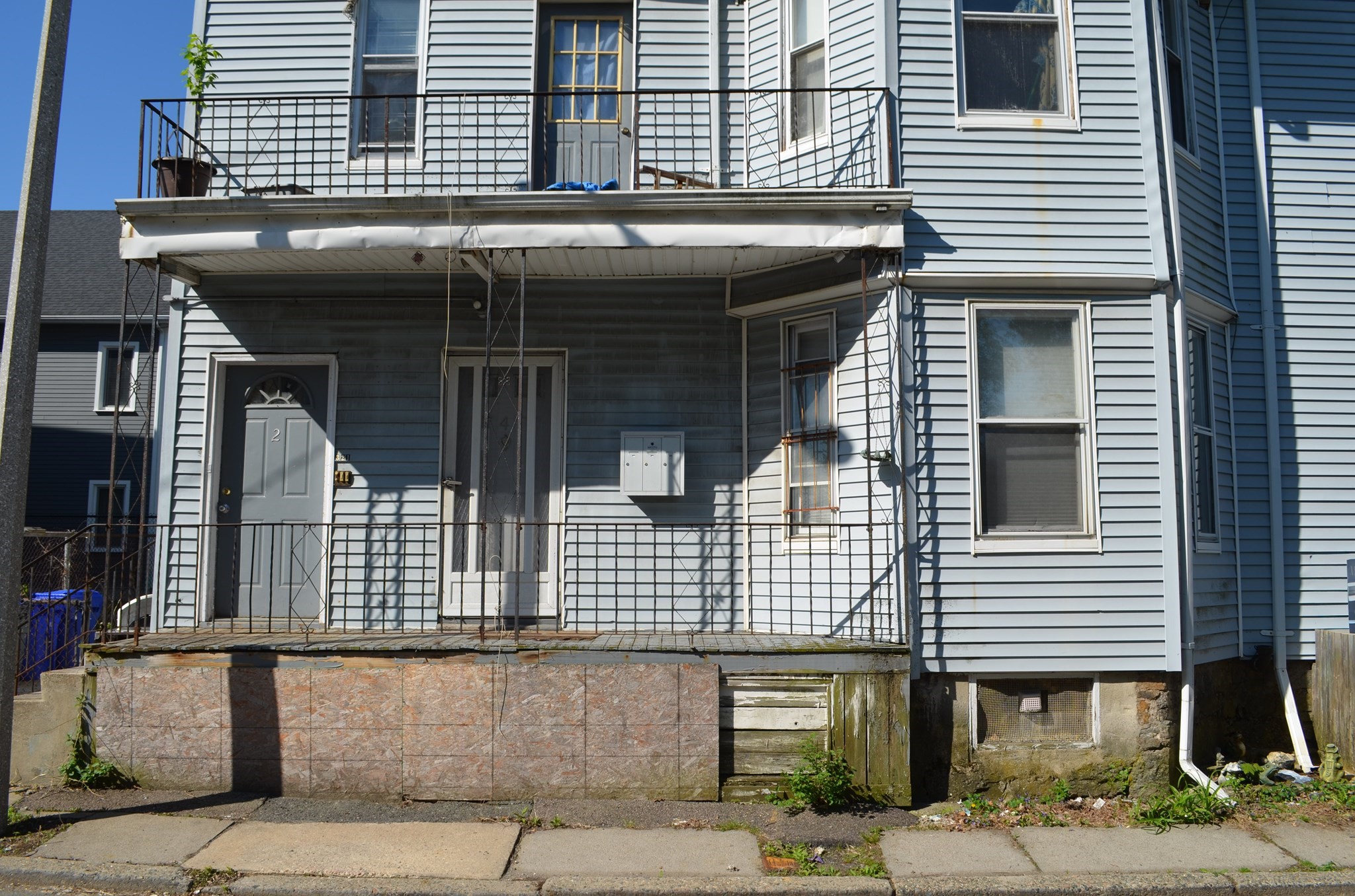 2-4 Howard Pl Property Photo 3
