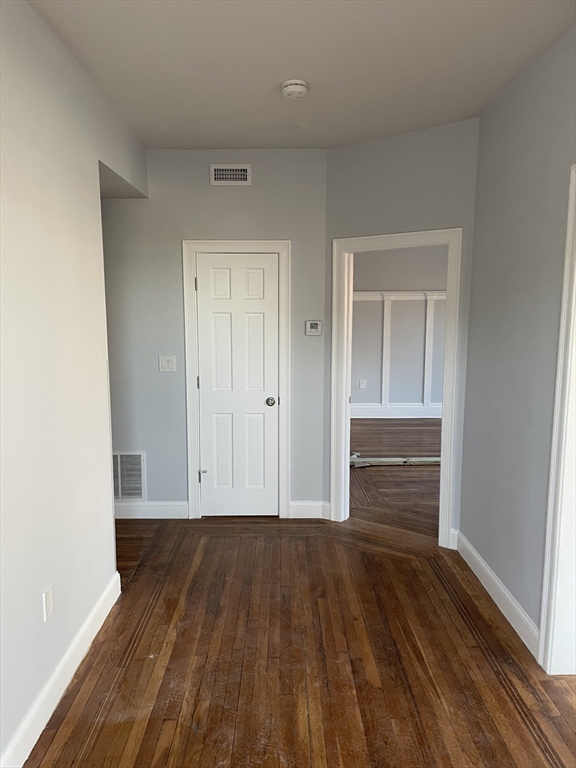 3 Alton # 2 Property Photo 11