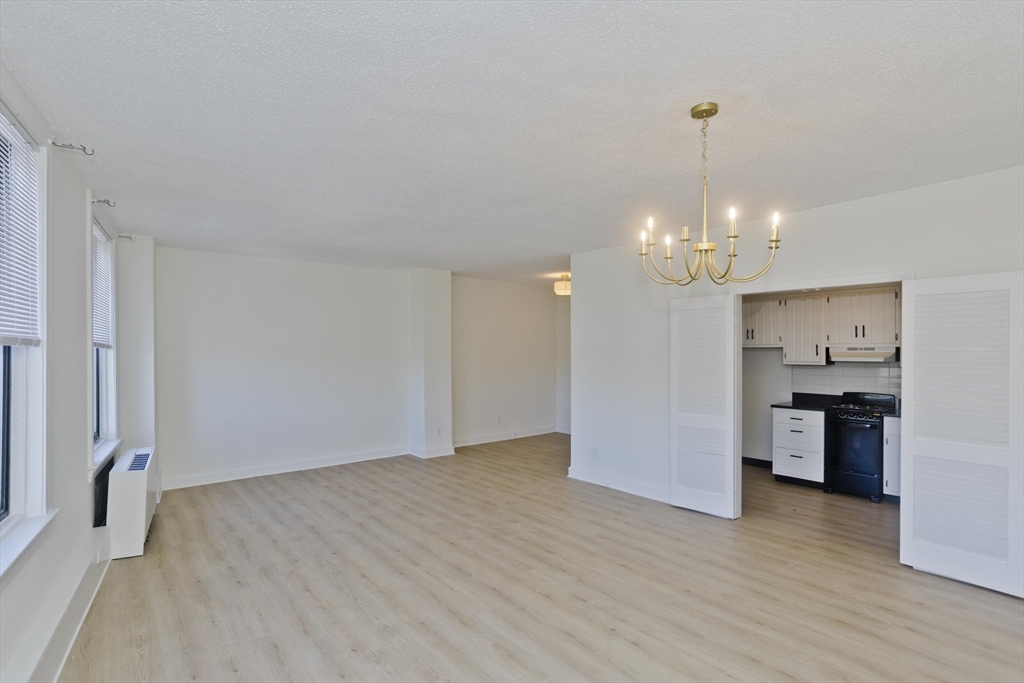 140 Chestnut St # 404 Property Photo 1