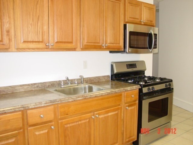 545 Revere St Property Photo 3