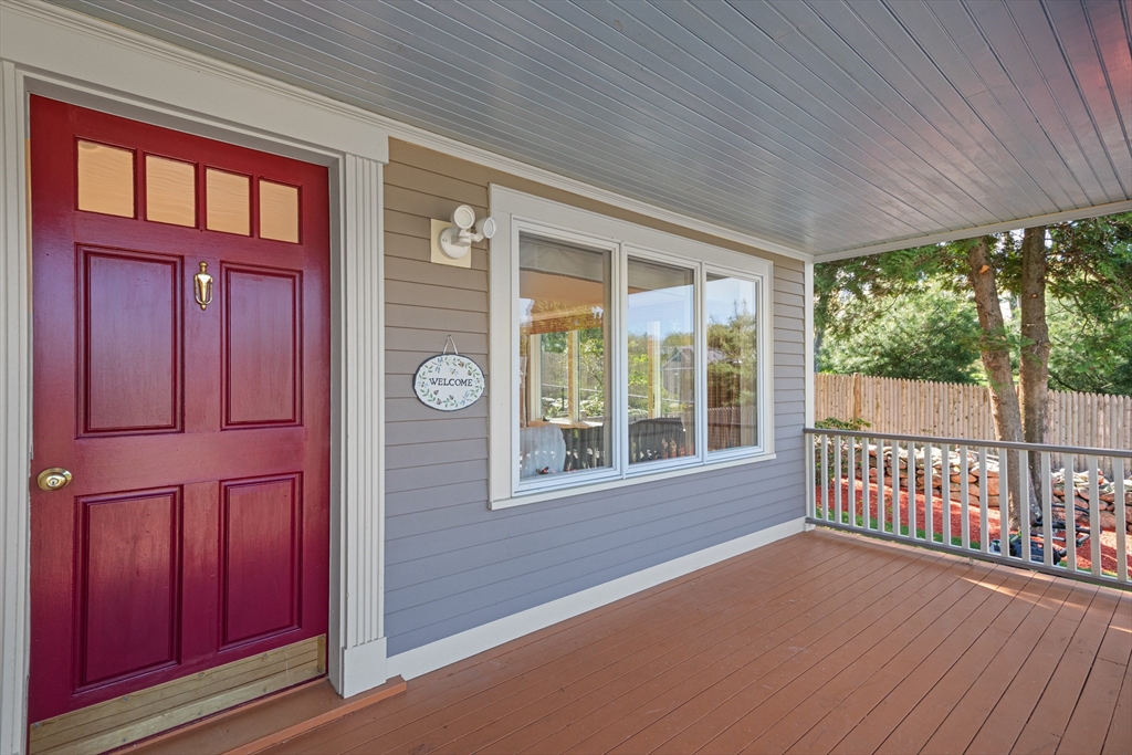 122 Deerfoot Rd Property Photo 3