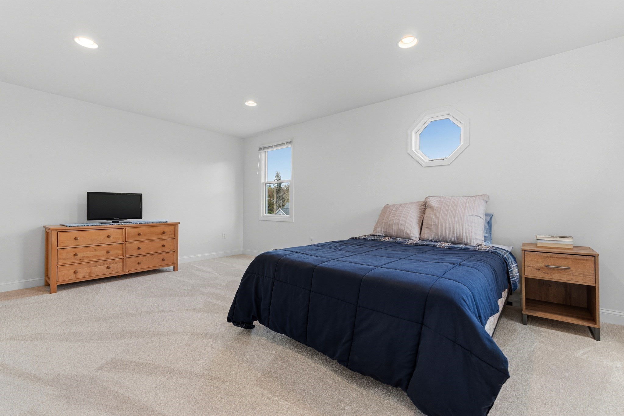 122 Deerfoot Rd Property Photo 24