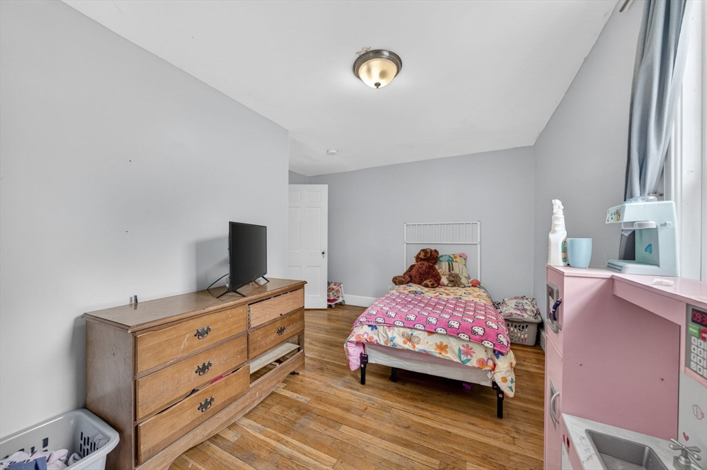 177 Cowesett Ave Property Photo 25