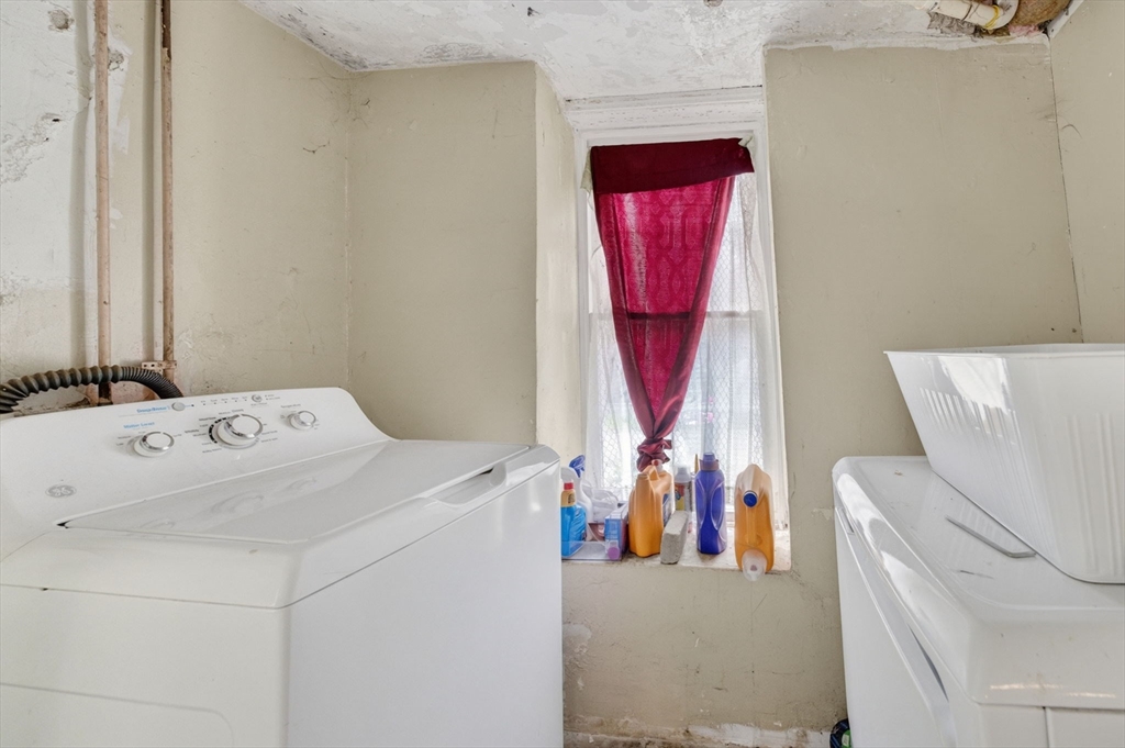 177 Cowesett Ave Property Photo 34