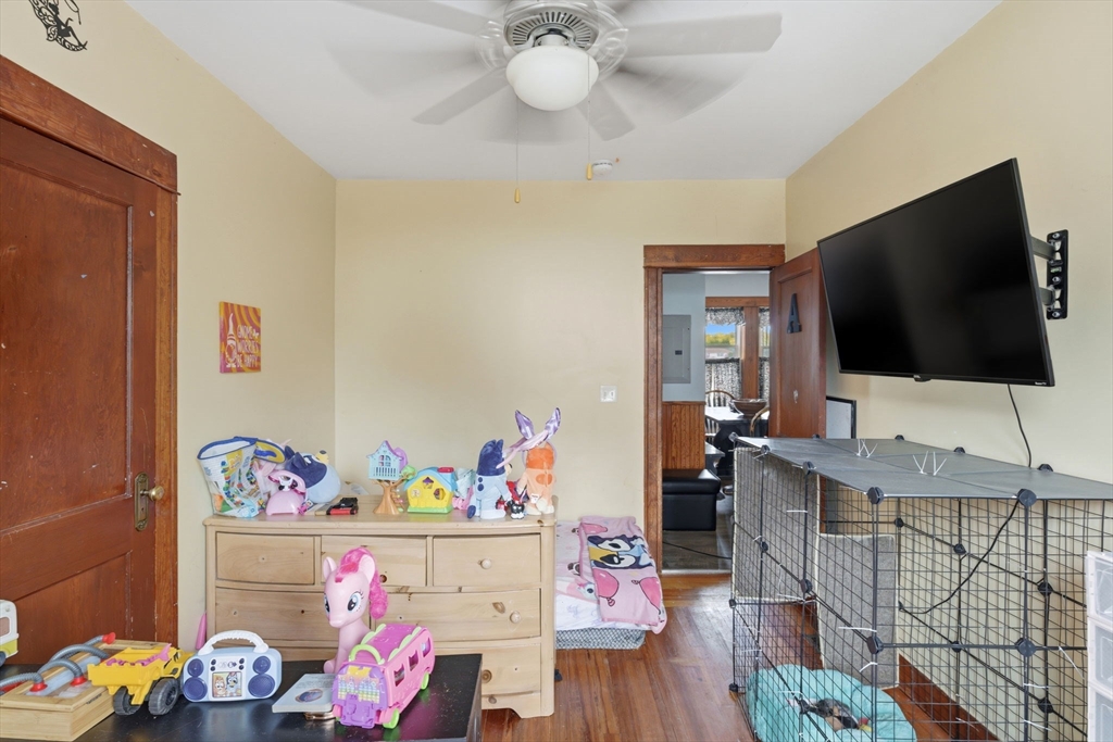 612 Rathbun St Property Photo 23