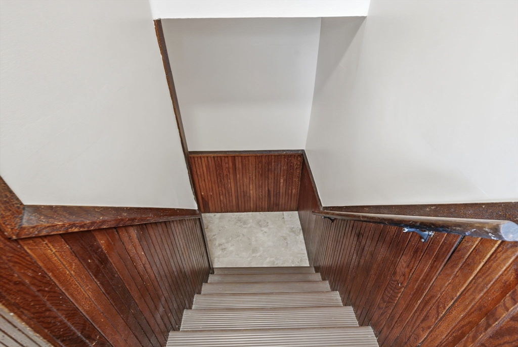 612 Rathbun St Property Photo 29