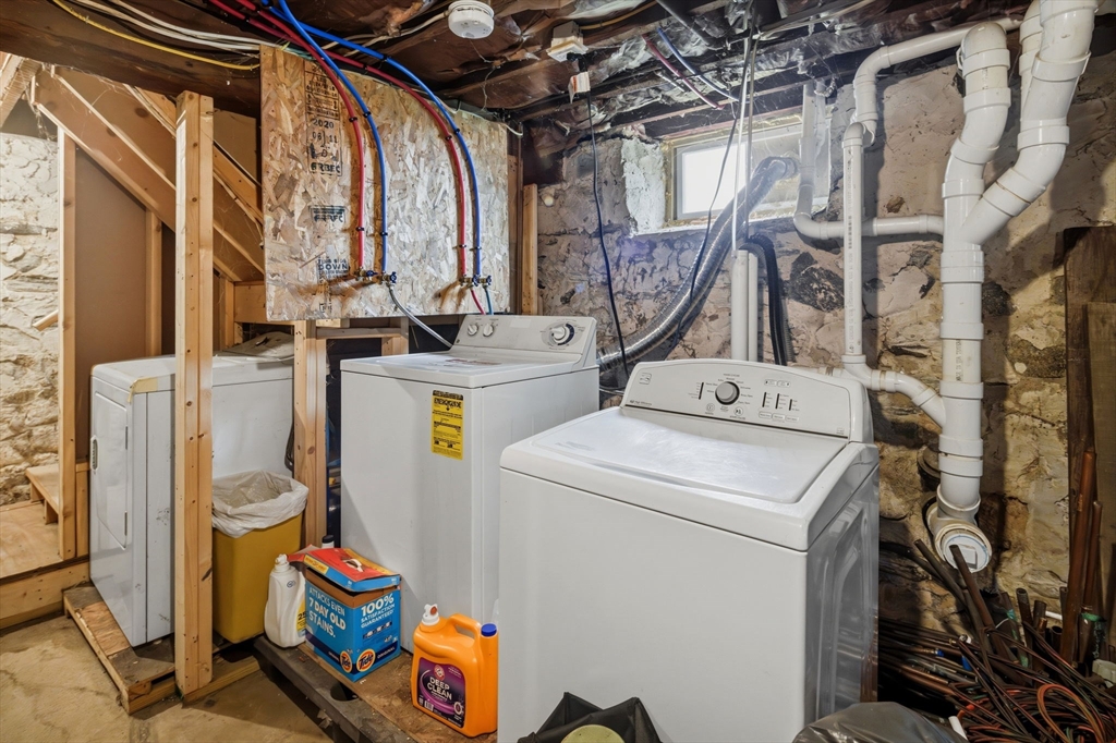 612 Rathbun St Property Photo 36