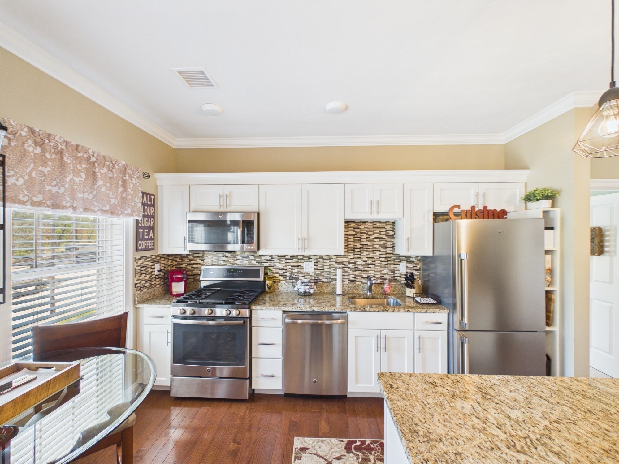 1429 Main Street # 5e Property Photo 1