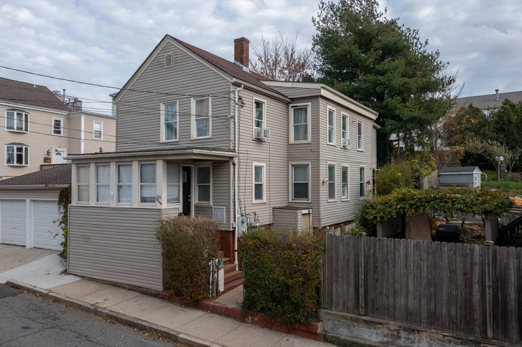 89 Oak Street Property Photo 1