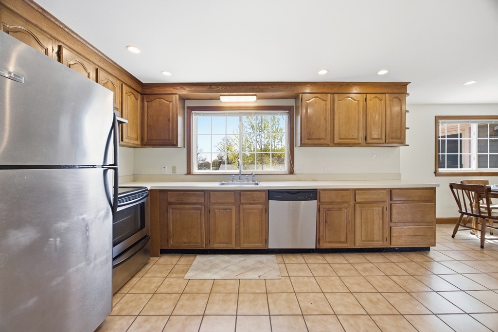 50 Harborview Rd Property Photo 8