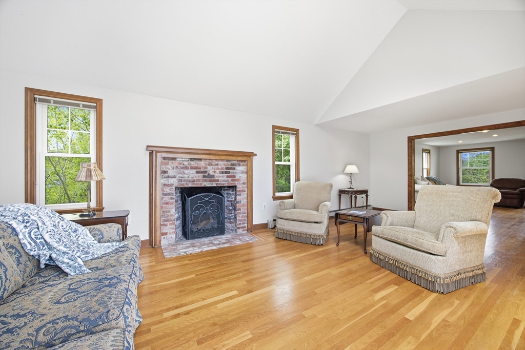 50 Harborview Rd Property Photo 11