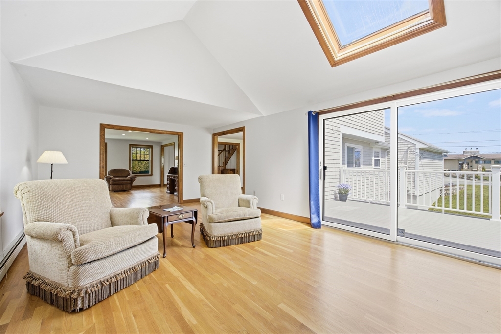 50 Harborview Rd Property Photo 13