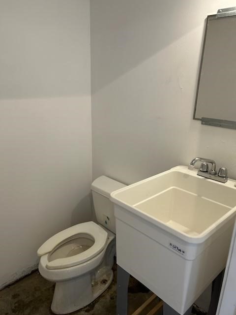 114 State Rd Property Photo 8