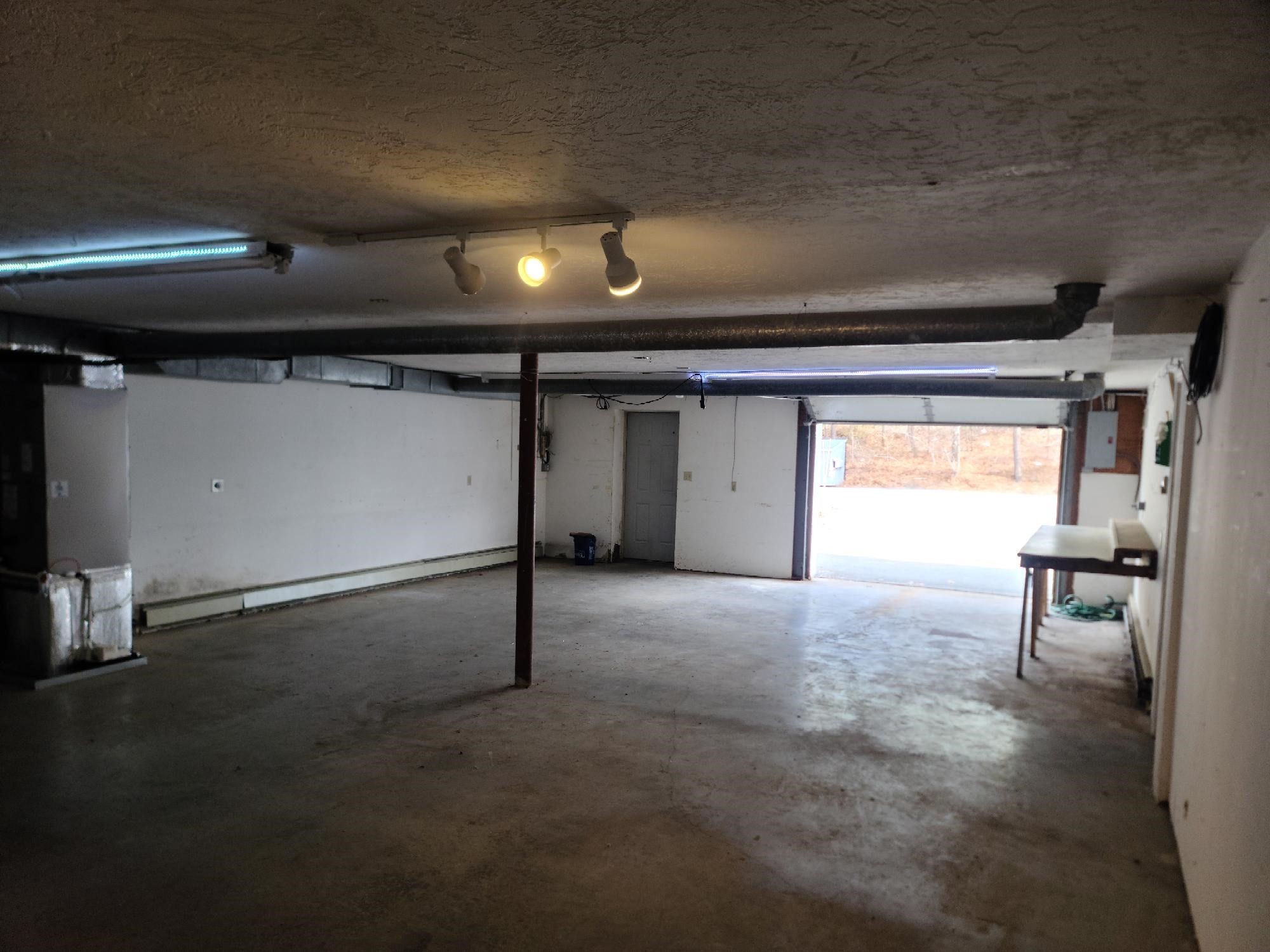 114 State Rd Property Photo 15