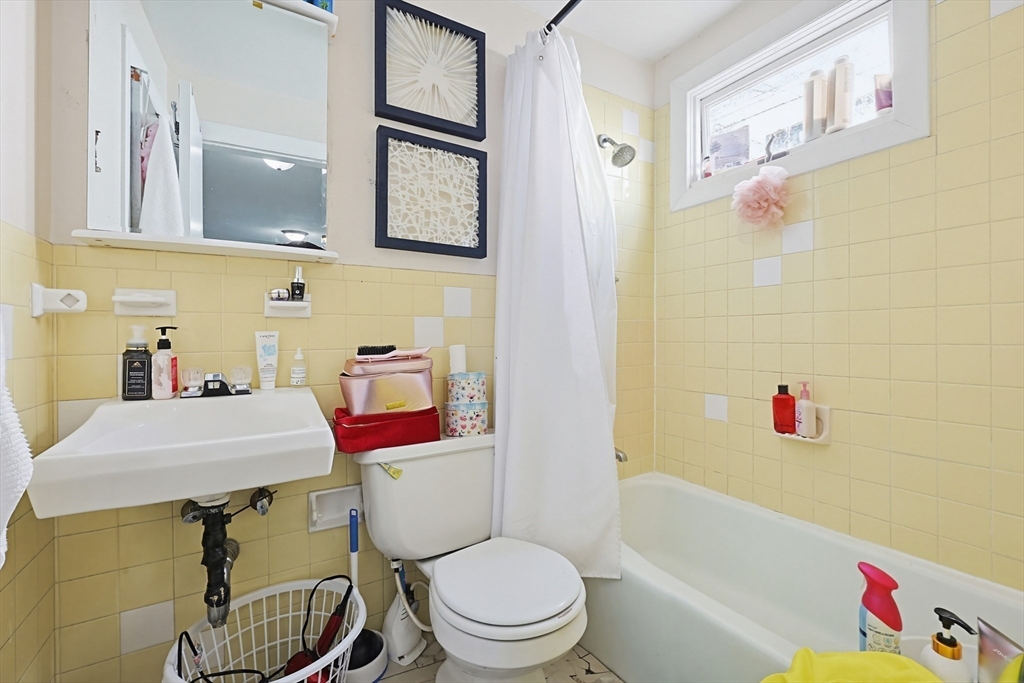 15 Kenneson Rd Property Photo 17