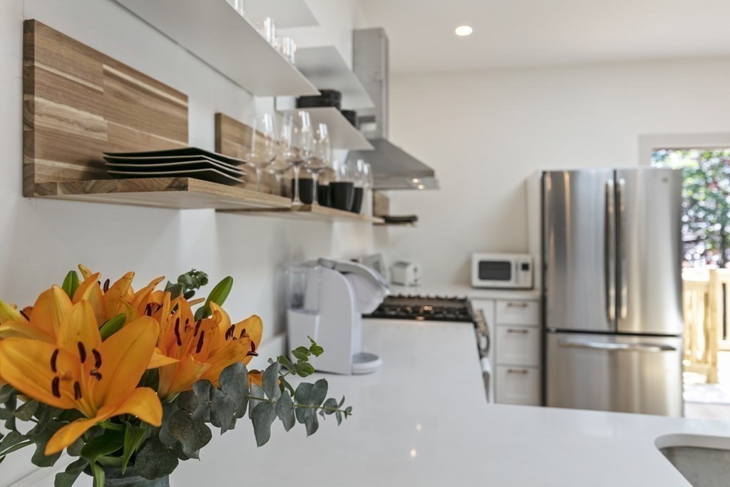 43 Wordsworth St # 3 Property Photo 10