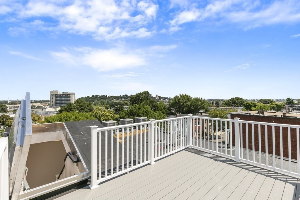 43 Wordsworth St # 3 Property Photo 12