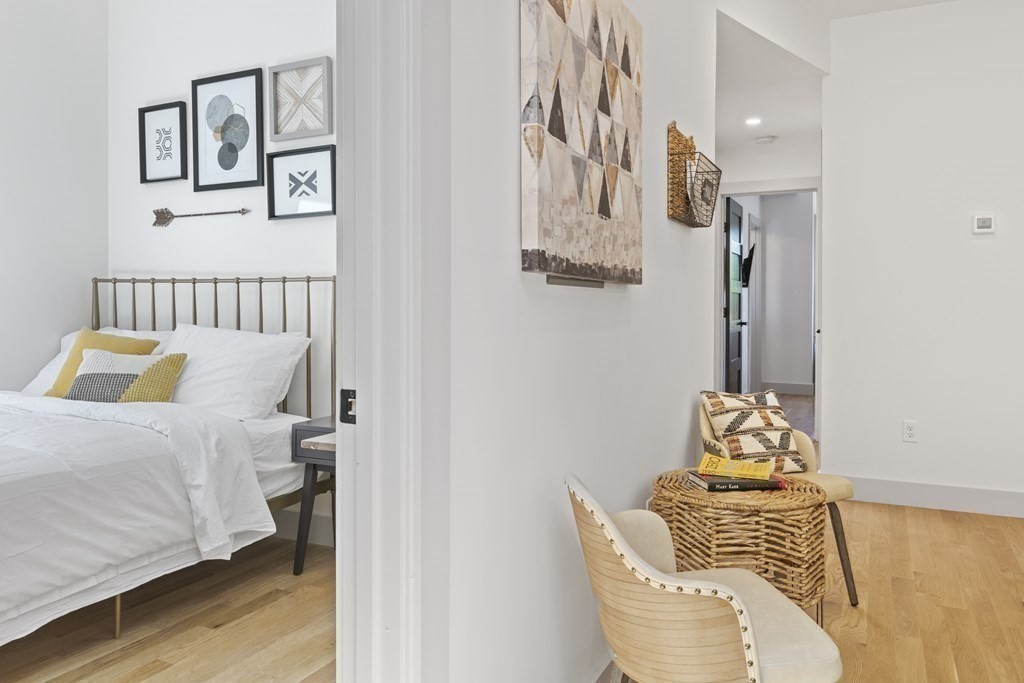 43 Wordsworth St # 3 Property Photo 17