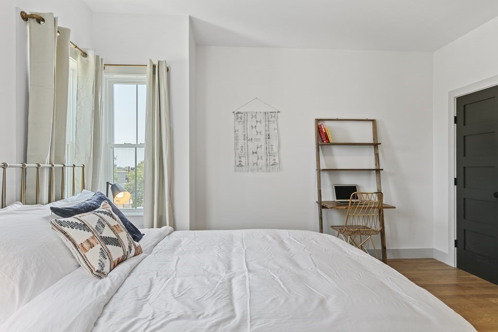 43 Wordsworth St # 3 Property Photo 19