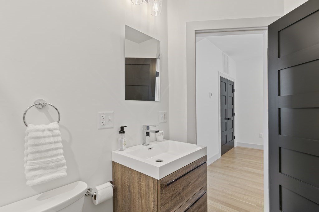 43 Wordsworth St # 3 Property Photo 21