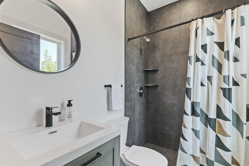 43 Wordsworth St # 3 Property Photo 22