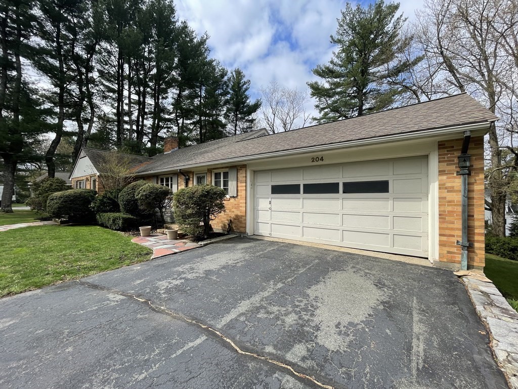 204 Follen Rd. Property Photo 3
