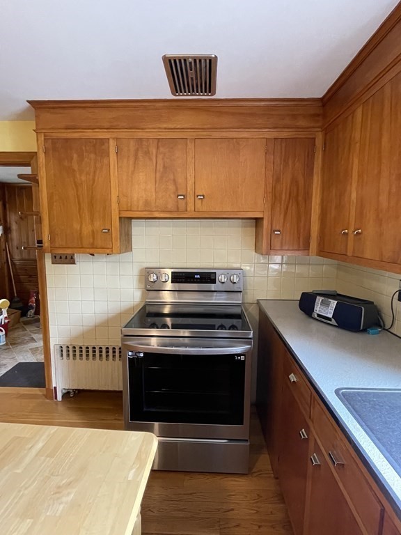 204 Follen Rd. Property Photo 9