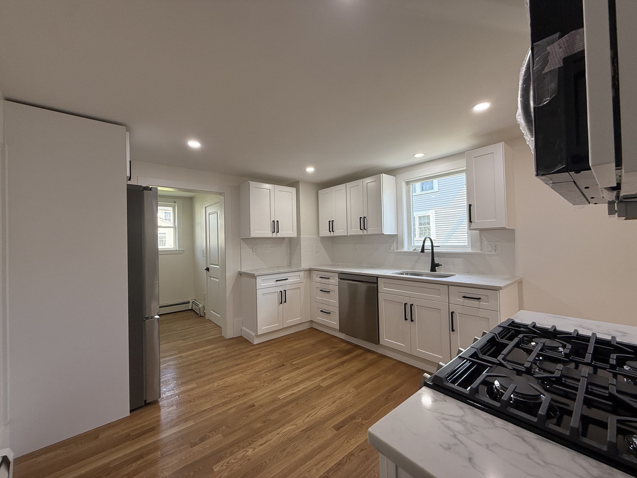 63 Holland St # 63 Property Photo 1