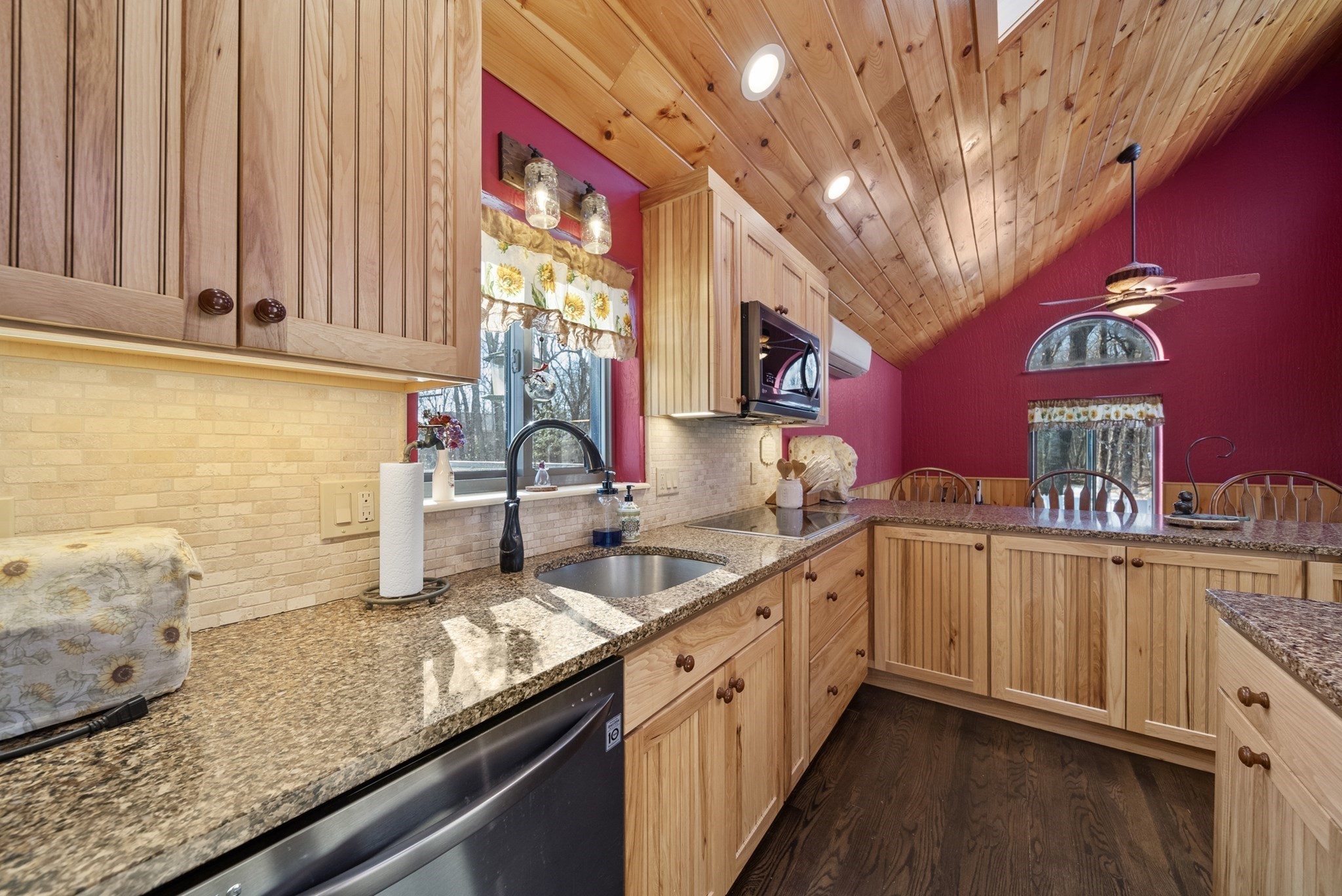 2 Remington Court Property Photo 6