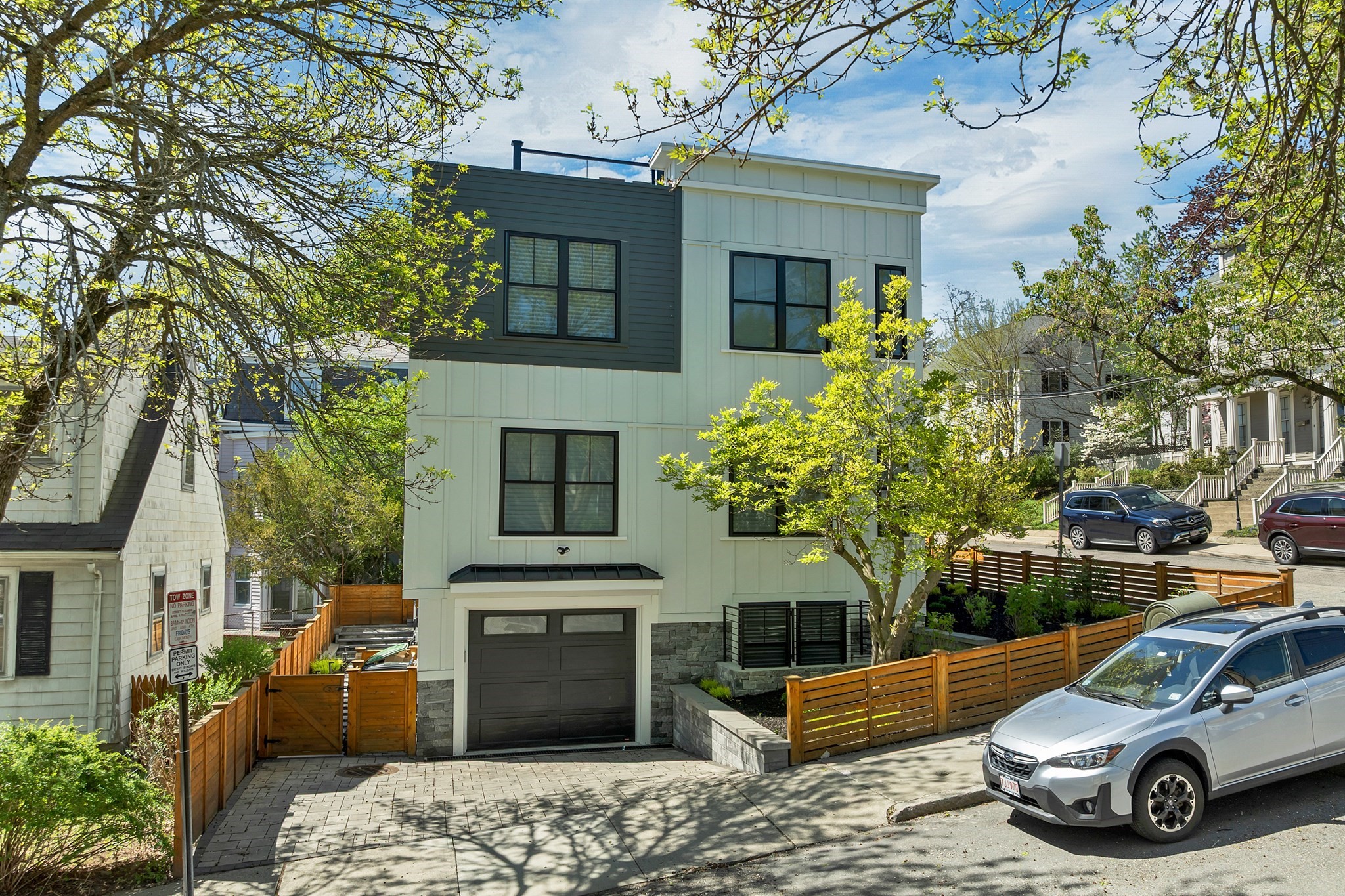 22 Harvard St Property Photo 2