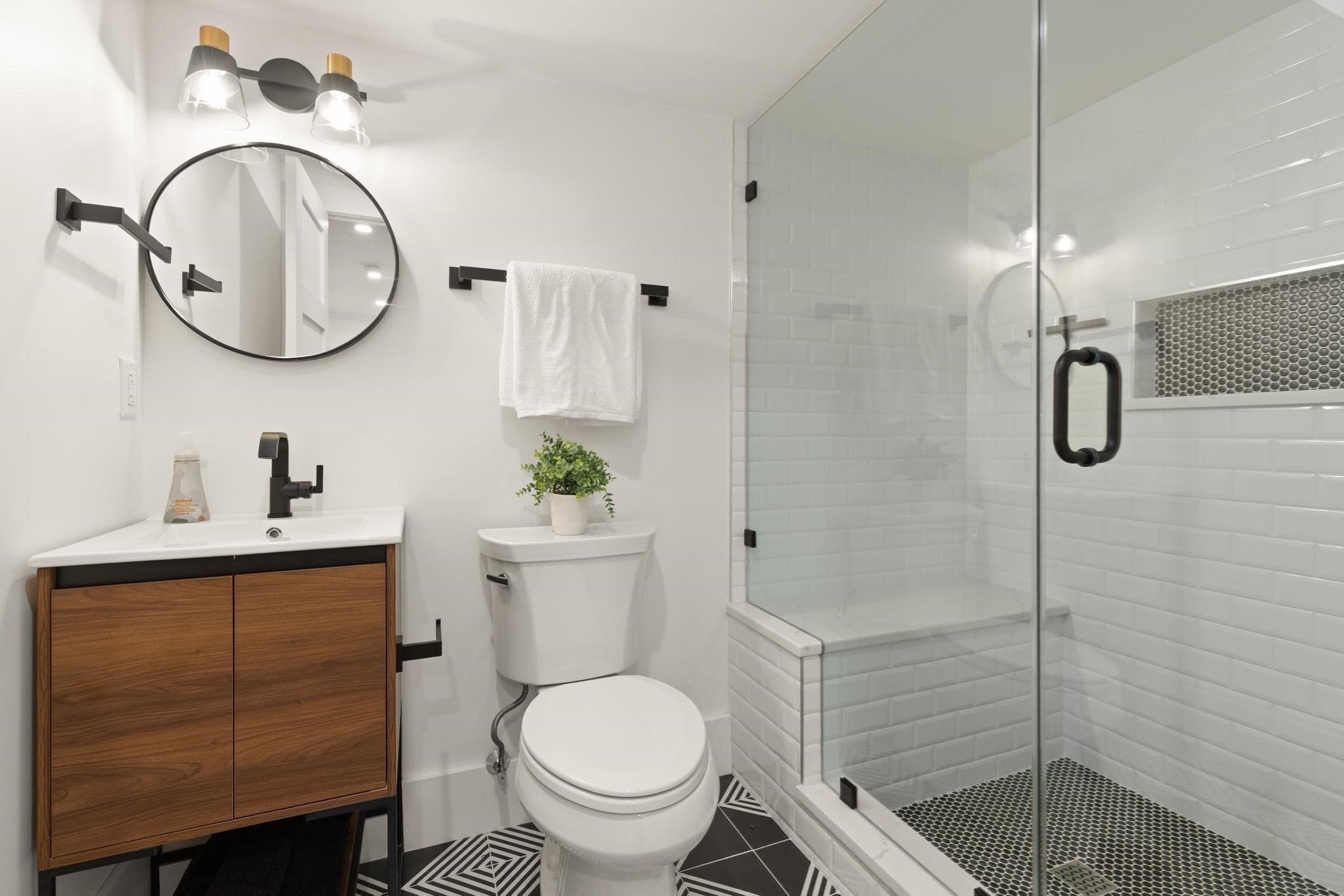 22 Harvard St Property Photo 11