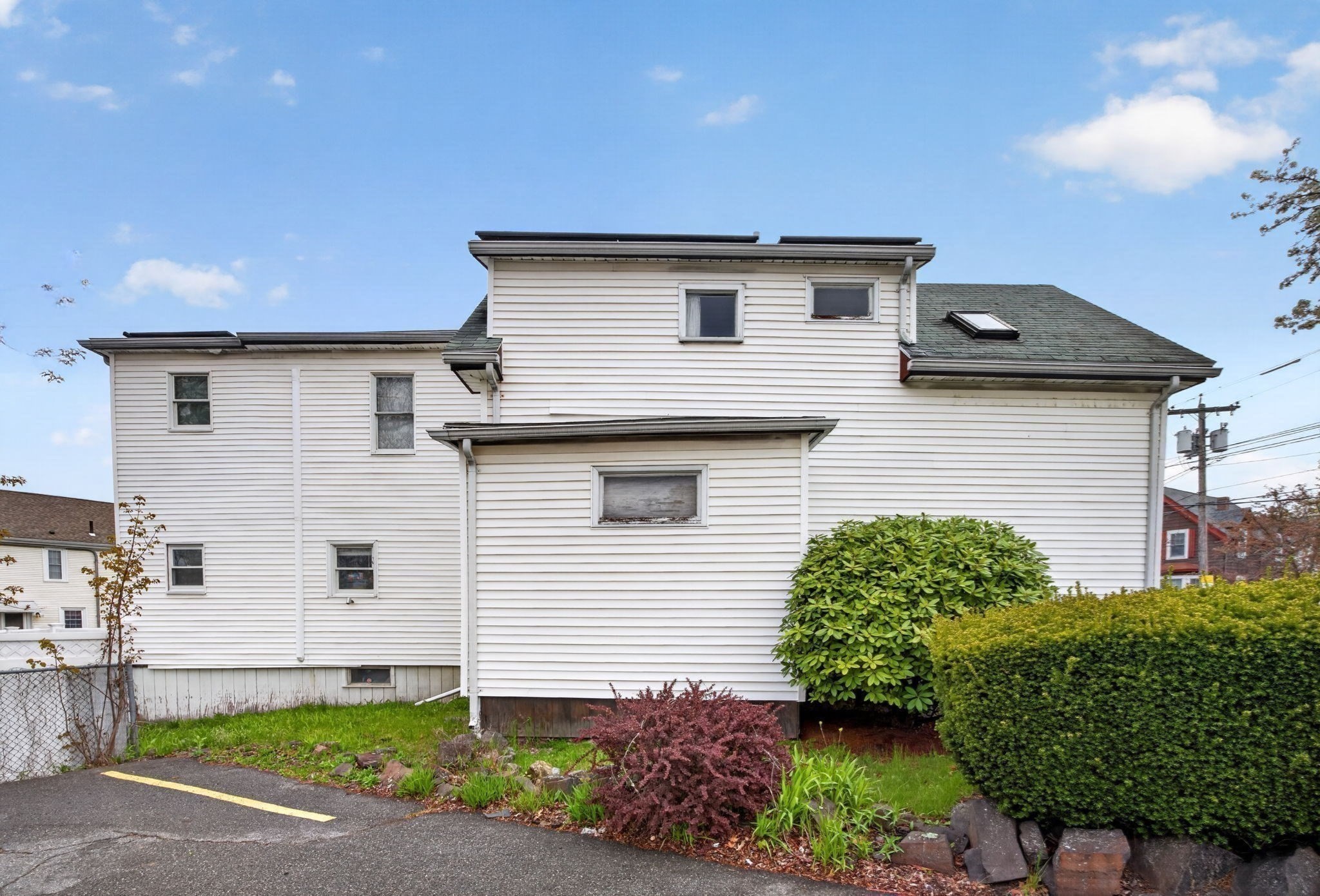 8 Essex St Property Photo 15