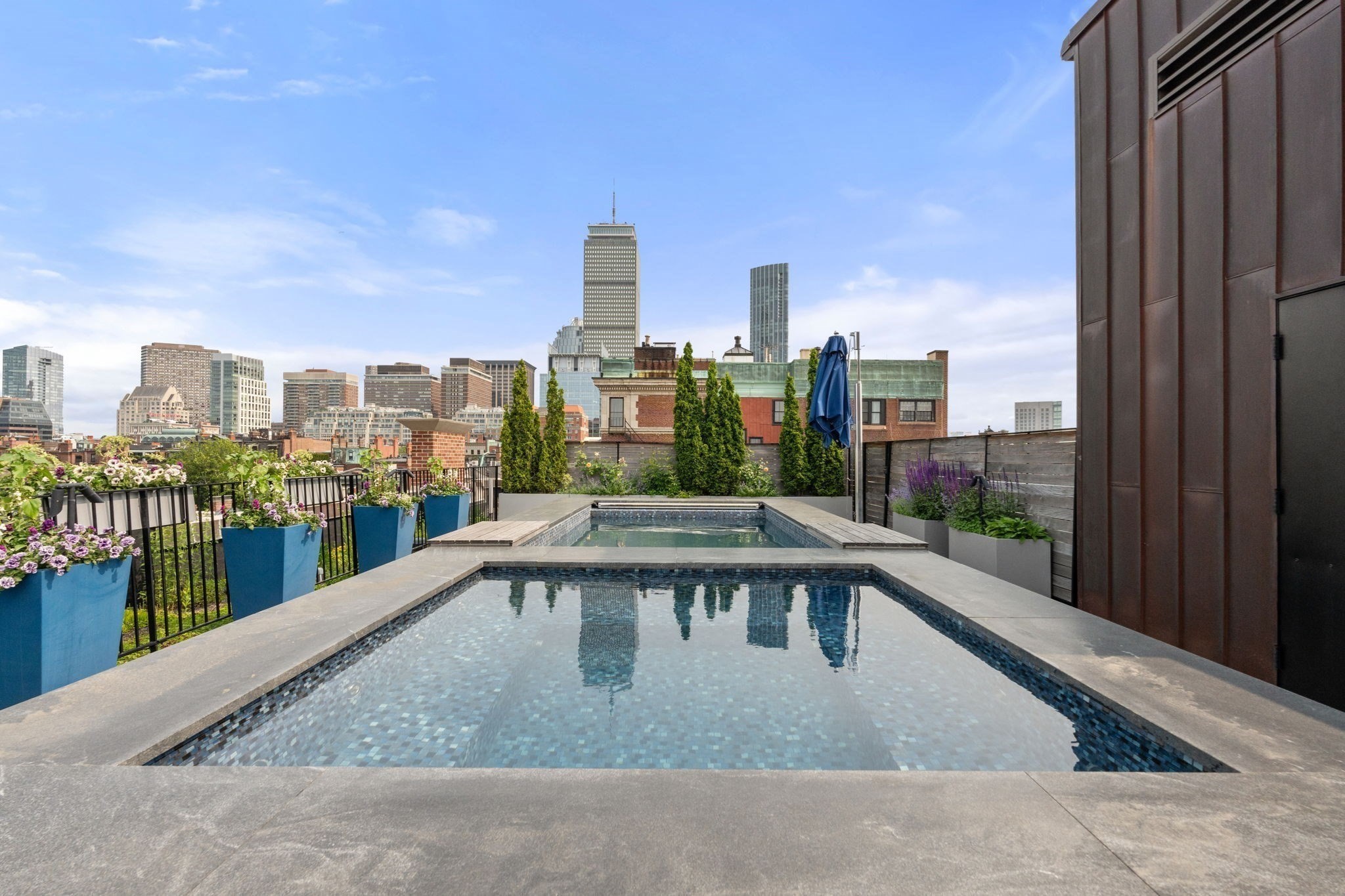 401 Beacon Street Ph Property Photo 3