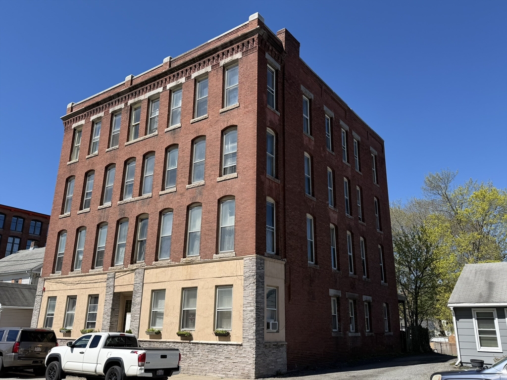 112 School Property Photo 3