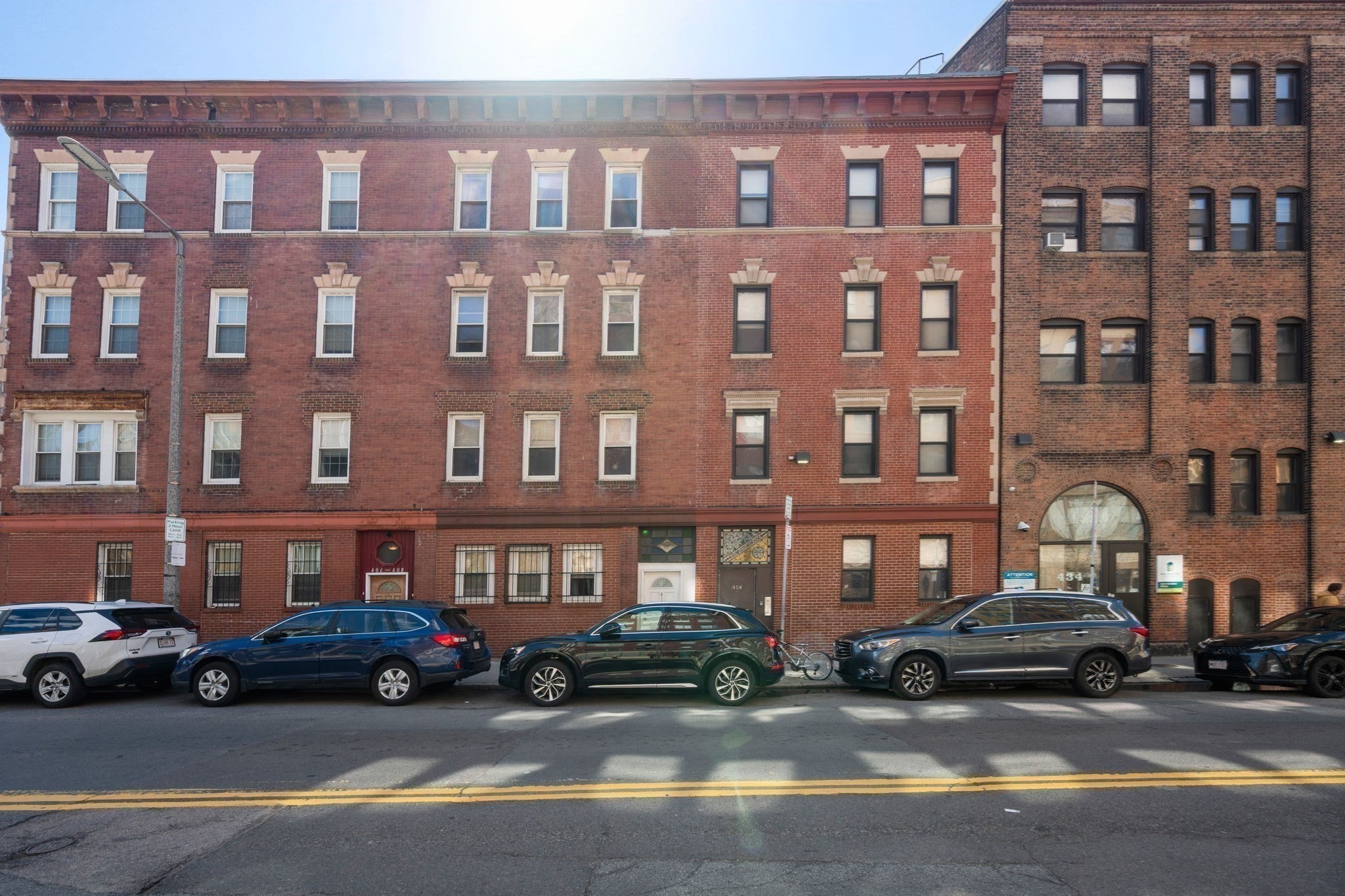 410 Harrison Ave Property Photo 2
