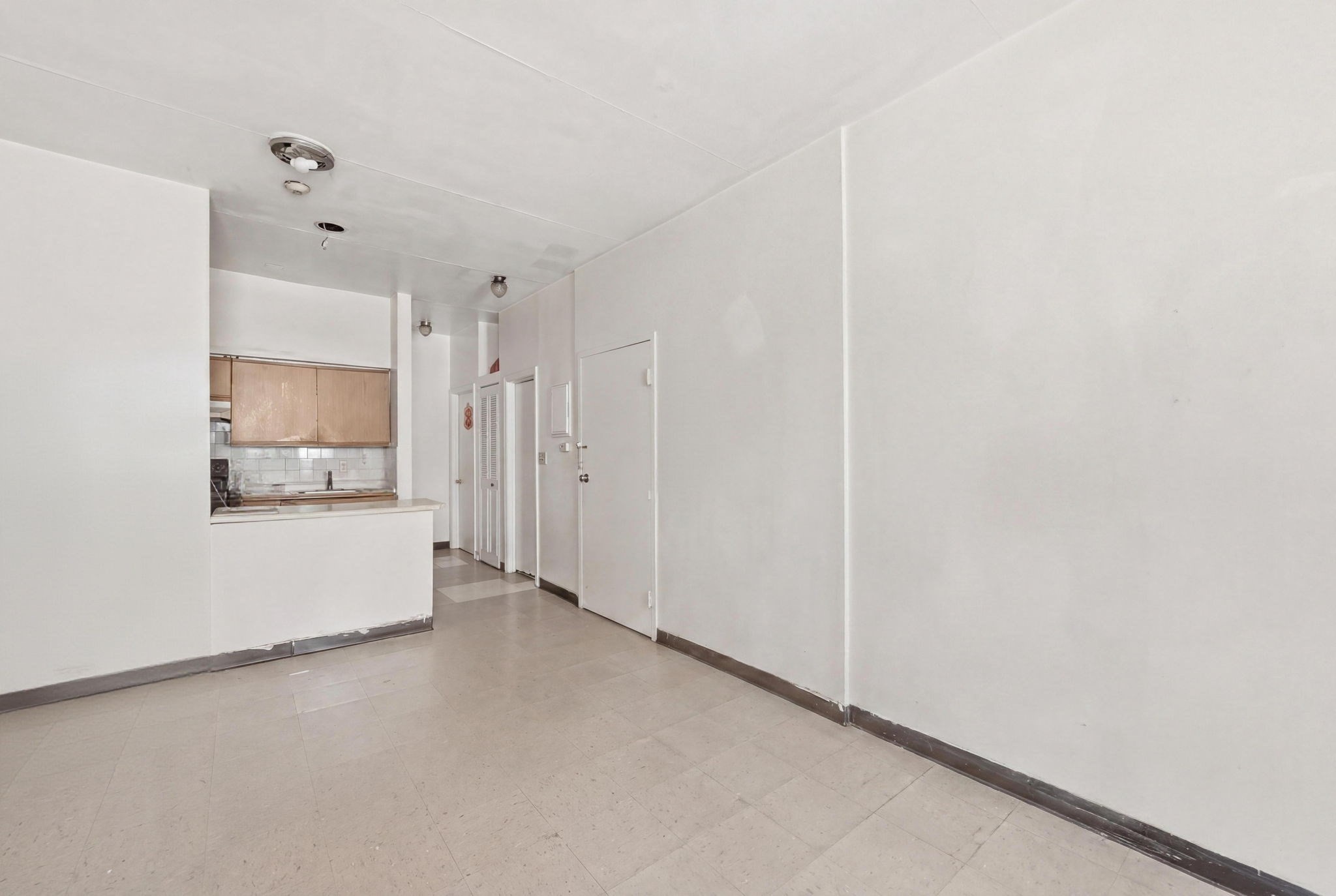 410 Harrison Ave Property Photo 16