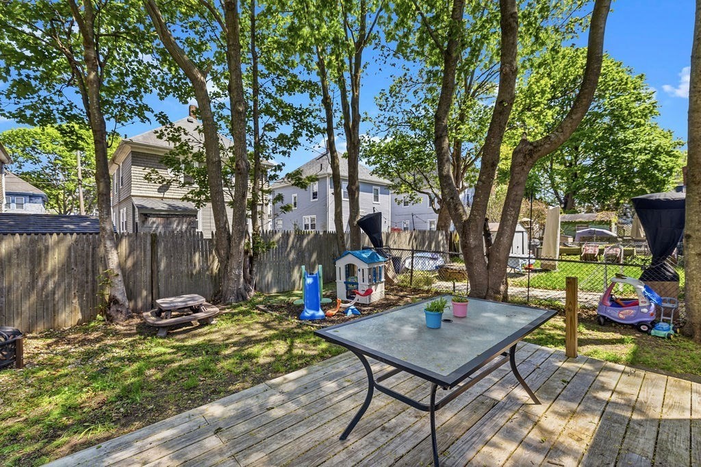 38 Liberty St Property Photo 28