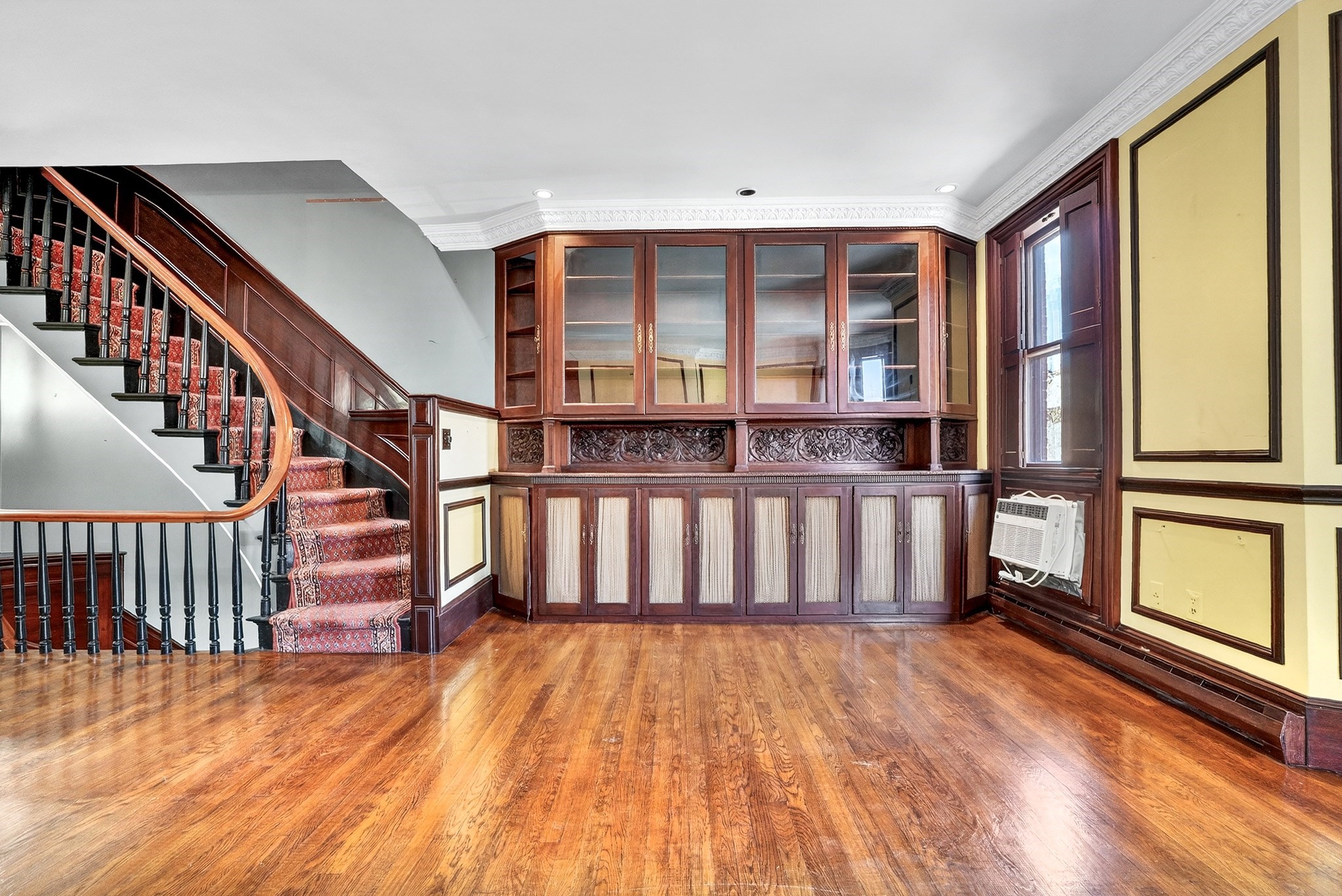 110 Appleton St Property Photo 14