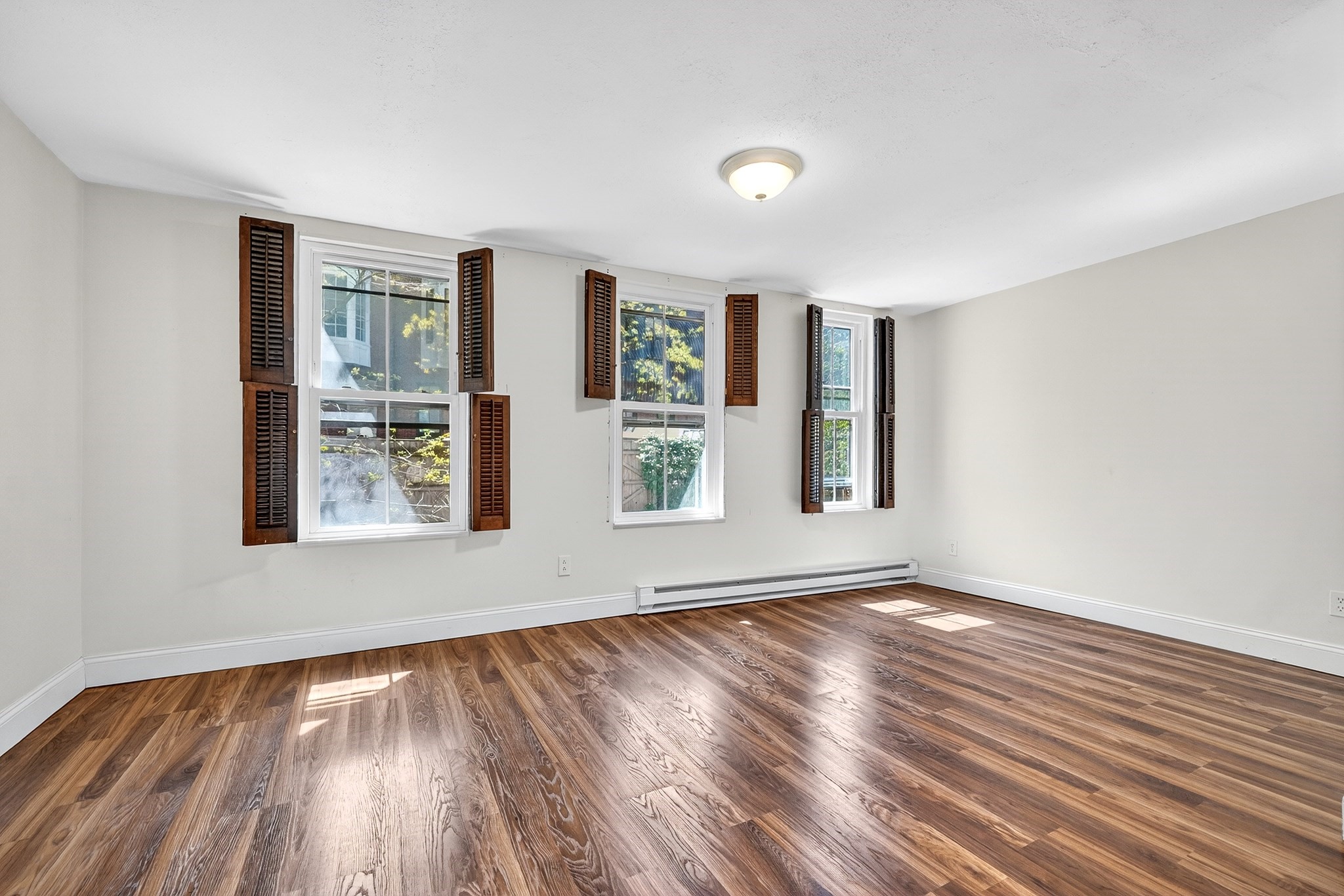 110 Appleton St Property Photo 32
