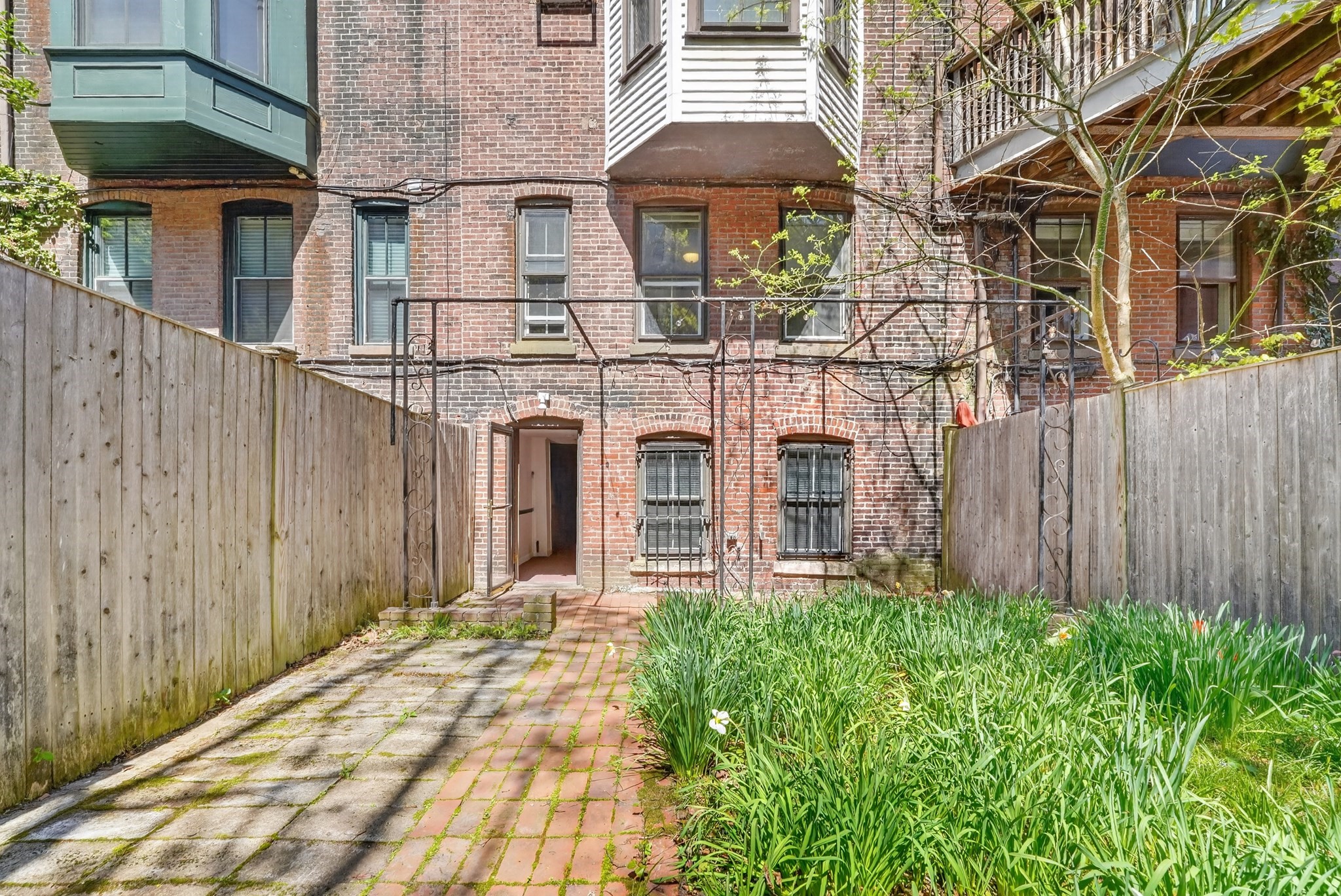 110 Appleton St Property Photo 39